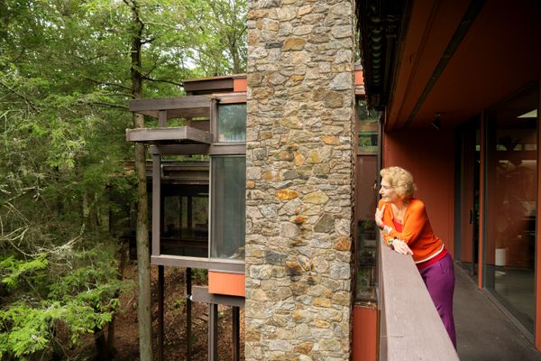 Novo Arts founder and president Marlaina Deppe bought the Bernhard Residence in 2022. The house was originally built in 1957 but was renovated and added to by Paul Rudolph in 1976.